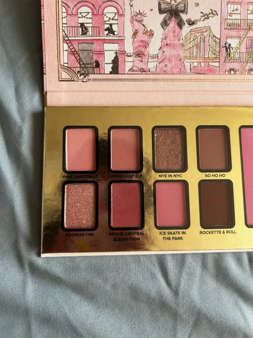 New! Toofaced Christmas In New York Palette Eyeshadow Palette